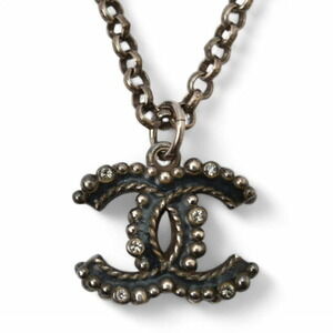 CHANEL Gold Necklace